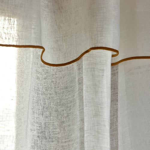 Madura Veiling Shadow hommel puur wit en oker 145x280 cm