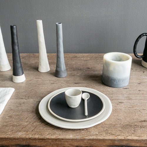 The Table Atelier Vaas 6x22,5 cm Black Truffle - vtwonen shop