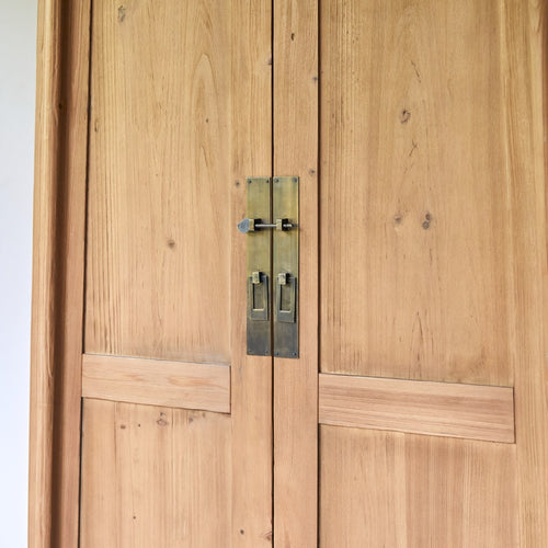 Tikamoon Kast van gerecycled massief grenenhout - Naturel - vtwonen shop