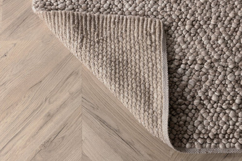 Rebellenclub Vloerkleed Serena - 350 x 250 cm - Beige - vtwonen shop