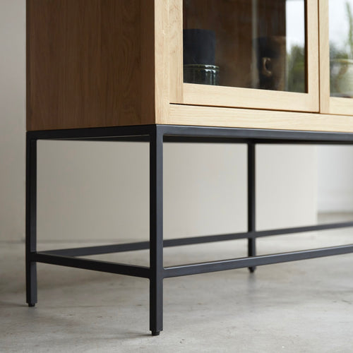 Tikamoon Lage vitrinekast van massief eikenhout - Naturel - vtwonen shop