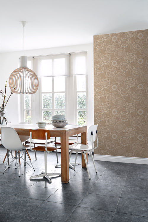 ESTAhome behang bloemen donker beige - 50 x 900 cm - 139823 - vtwonen shop