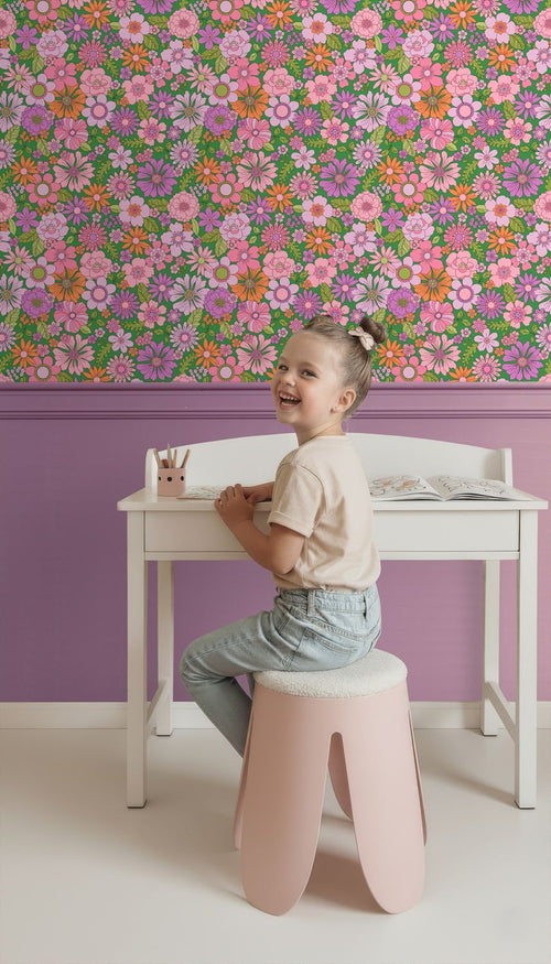 ESTAhome behang retro bloemen groen, paars, roze en oranje - 50 x 900 cm - 131806