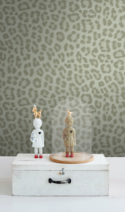 ESTAhome behang panterprint vergrijsd groen - 53 cm x 10.05 m - 139966