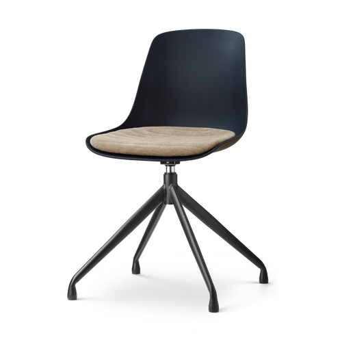 Nolon Nola-Liv draaibare eetkamerstoel zwart met nougatbruin zitkussen - zwart onderstel - vtwonen shop