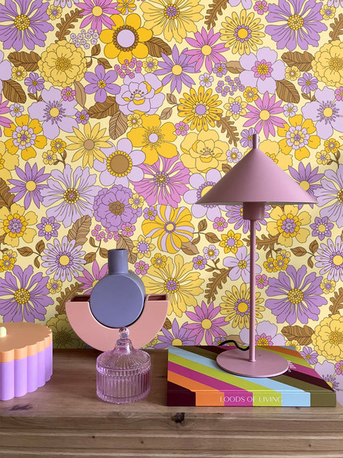 ESTAhome behang retro bloemen geel en paars - 50 x 900 cm - 131807