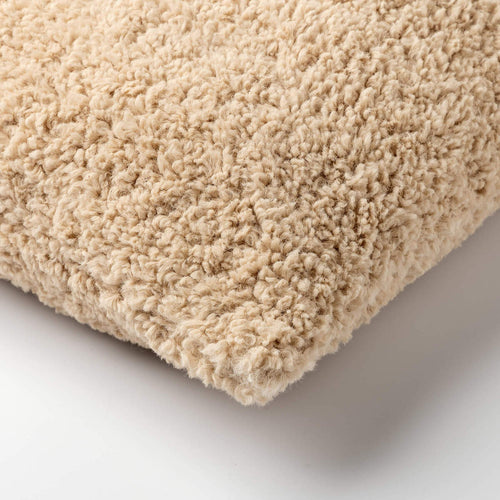 CARA - sierkussen 60x60 cm - teddylook - beige