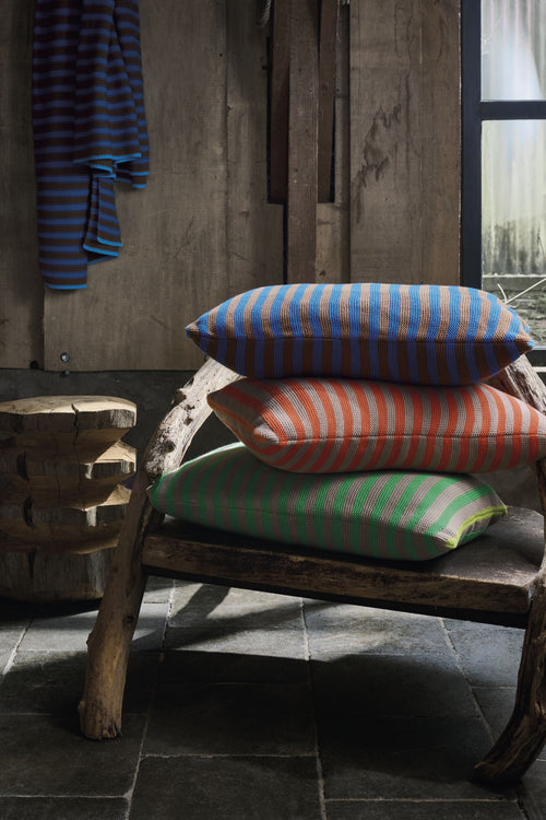 Pip Studio  Bonsoir Stripe Cushion - 40 x 60 cm - Blauw - vtwonen shop