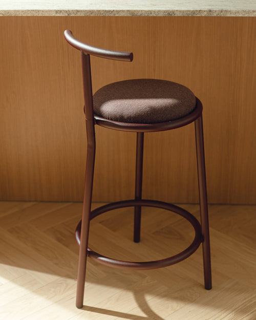 noo.ma Wine Berry barkruk - metalen frame, zachte gestoffeerde zitting