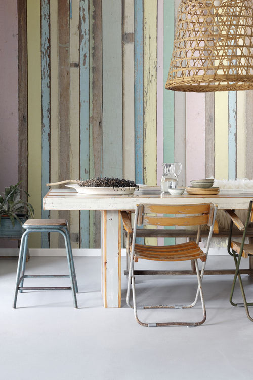 ESTAhome fotobehang sloophout licht roze, geel, blauw en groen - 200 x 279 cm - 157703