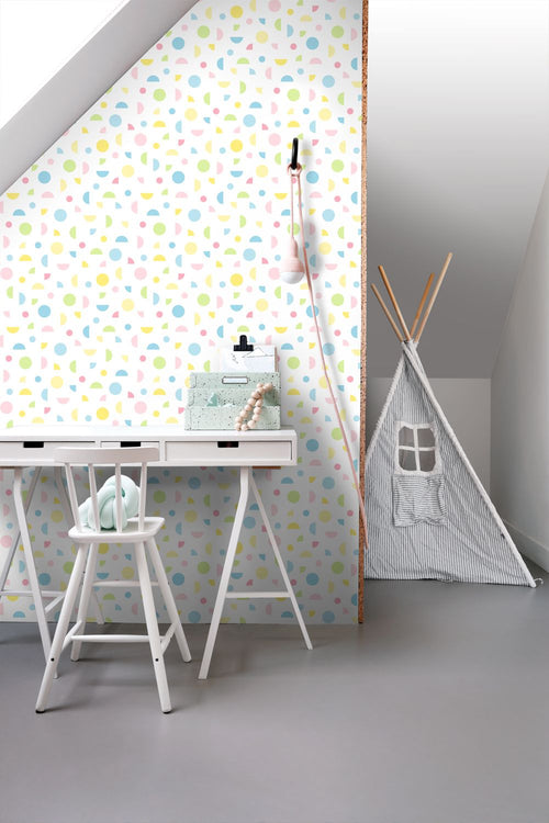 ESTAhome behang grafisch motief wit, blauw, groen en roze - 50 x 900 cm - 131984