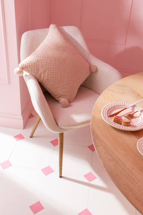 J-Line kussen Zacht Pompoms - polyester - beige - vtwonen shop