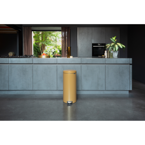 Brabantia NewIcon Pedaalemmer, 30 liter, kunststof binnenemmer - Warm Gold