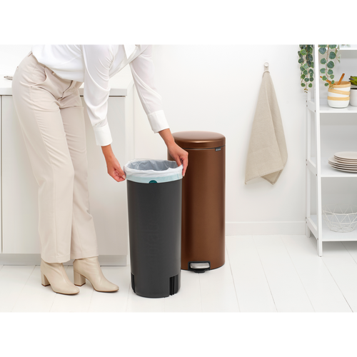 NewIcon pedaalemmer 30 liter met kunststof binnenemmer - Warm Bronze - vtwonen shop