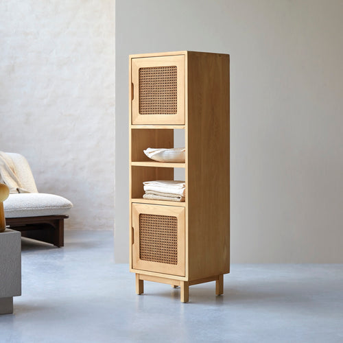 Tikamoon Hoge kolomkast van massief iepenhout en vlechtwerk - Naturel - vtwonen shop