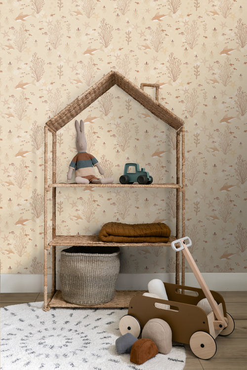 ESTAhome behang onderwaterwereld warm beige - 50 x 900 cm - 130930 - vtwonen shop