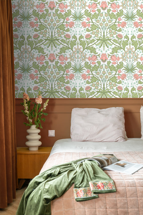 ESTAhome behang vintage bloemen in art nouveau stijl groen en roze - 50 x 900 cm - 131179 - vtwonen shop