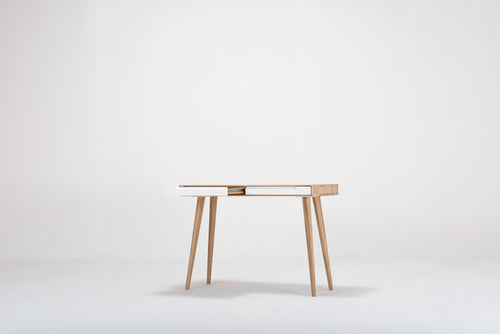 Gazzda Ena desk houten bureau whitewash - 140 x 60 cm - vtwonen shop