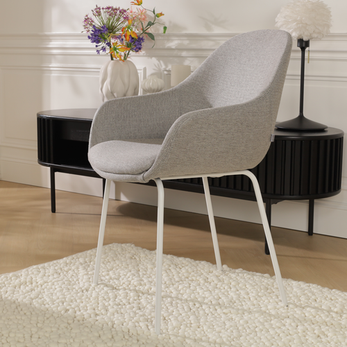 Nolon Nora-Mae Eetkamerstoel Warm Grijs - Armleuning - Witte Poten - vtwonen shop