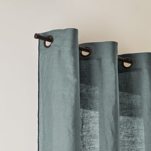 Madura Gordijn Carlina groen van grijze en zwarte hommel 144x280 cm