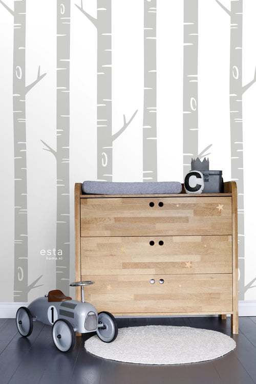 ESTAhome fotobehang berken boomstammen grijs - 150 x 279 cm - 158924 - vtwonen shop