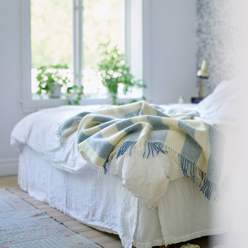 Klippan 100% wollen deken - Gotland - vertical stripe - blauw- 130x200cm - vtwonen shop