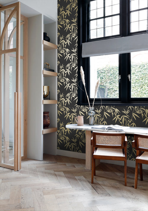 Origin Wallcoverings behang bamboe bladeren zwart en goud - 0,53 x 10,05 m - 347740 - vtwonen shop