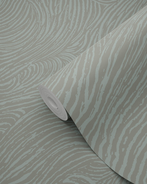 ESTAhome behang 3d golvende lijnen vergrijsd groen - 50 x 900 cm - 139664 - vtwonen shop