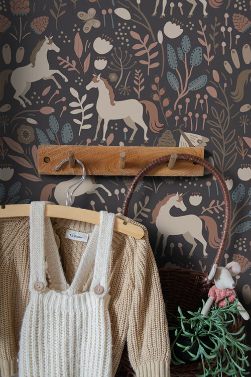 ESTAhome behang unicorns donkerblauw en bruin - 50 x 900 cm - 131462 - vtwonen shop