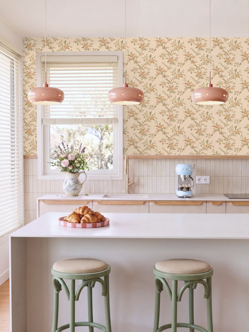 ESTAhome behang vintage bloemen beige, roze en groen - 50 x 900 cm - 132210