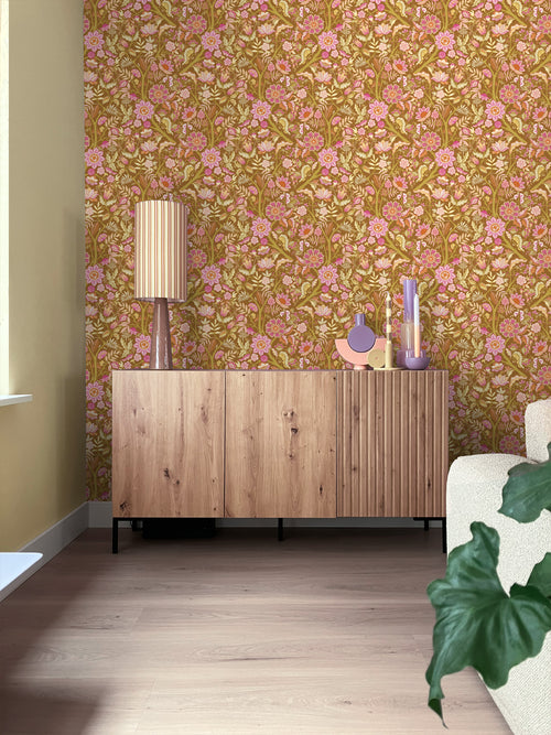 ESTAhome behang vintage bloemen groen en fuchsia roze - 50 x 900 cm - 131727