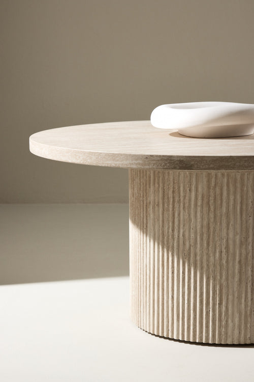 Rebellenclub  Junon Salontafel - ø80 cm - Travertin