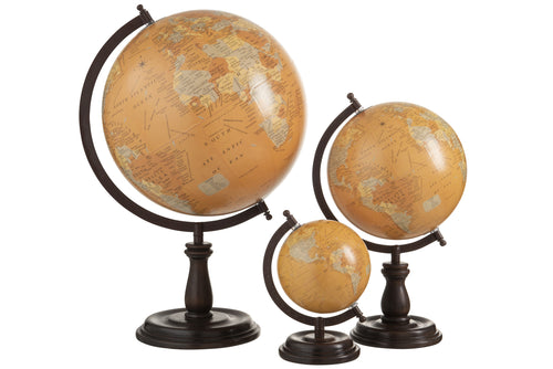 J-Line wereldbol Op Voet - hout - oker - large - vtwonen shop