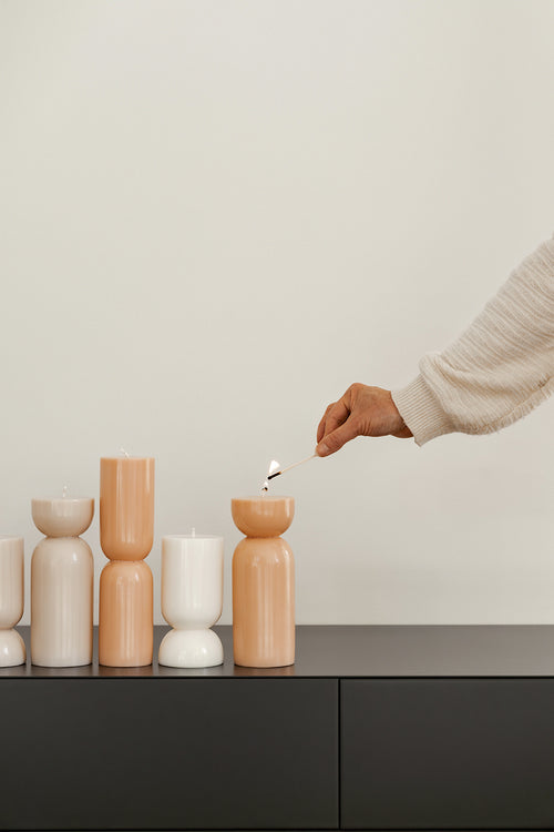 Originalhome kaars organische vorm - perzik - M - vtwonen shop