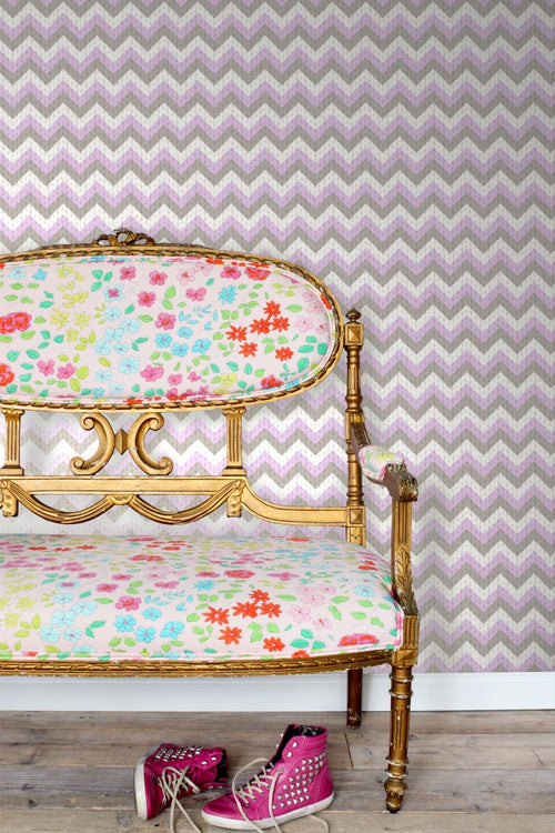 ESTAhome behang zigzag motief taupe en paars - 53 cm x 10.05 m - 138137