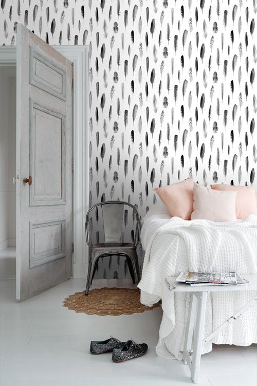 ESTAhome behang veren zwart en mat wit - 53 cm x 10.05 m - 138897