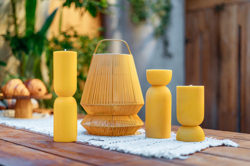 Originalhome kaars organische vorm - geel - S - vtwonen shop