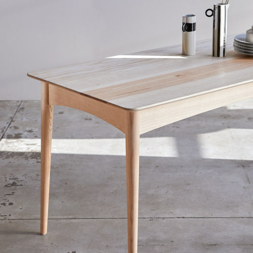 Tikamoon Josef - Tafel van massief olijfessenhout voor 4/6 personen. - Naturel - vtwonen shop