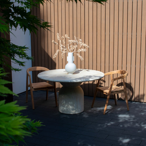 DÉJA Living Tuintafel Djurö - Travertin - Rond - 130x130x76cm - vtwonen shop
