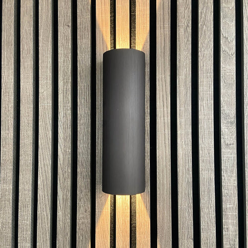Atmooz wandlamp Macy - geborsteld brons - 8 x 6,5 x H 25 cm - geïntegreerde led