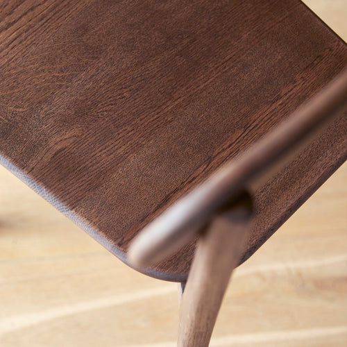 Tikamoon Set van 2 stoelen in bruin massief eikenhout - Bruin