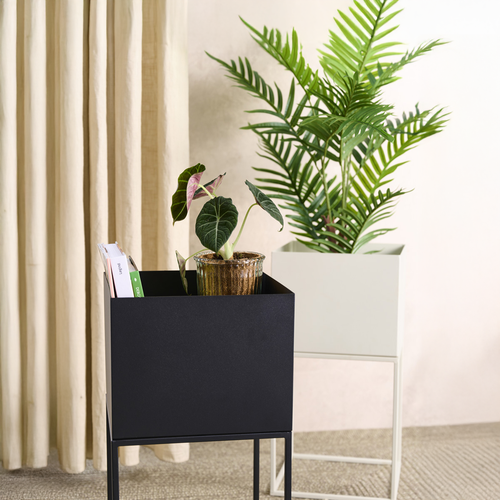 Lisomme Xam staande metalen plantenbak zwart - 28 x 55 cm - vtwonen shop