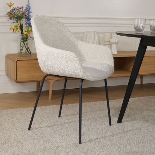 Nolon Nora-Mae Eetkamerstoelen Set van 2 - Bouclé Beige - Zwarte Poten - vtwonen shop