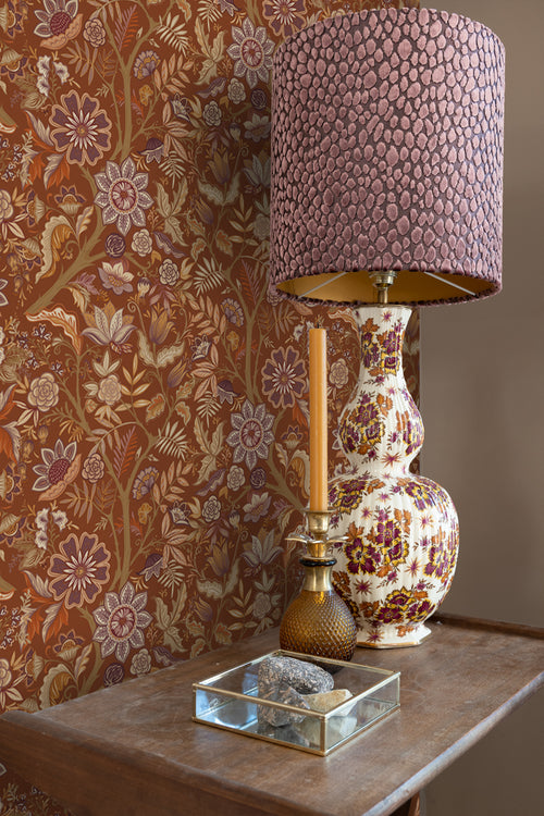 ESTAhome behang vintage bloemen terracotta bruin en donker paars - 50 x 900 cm - 131333 - vtwonen shop