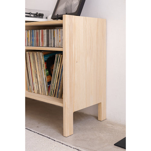 Naan Furniture Dressoir Bassa vinyl - Massief natuurlijk hout - gelakt - 151.2 cm - vtwonen shop