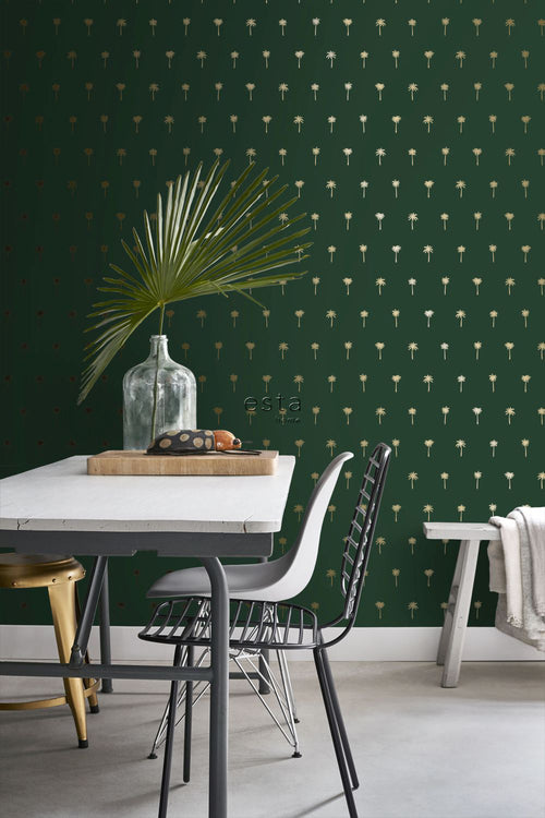ESTAhome behang palmbomen emerald groen en goud - 53 cm x 10.05 m - 139160