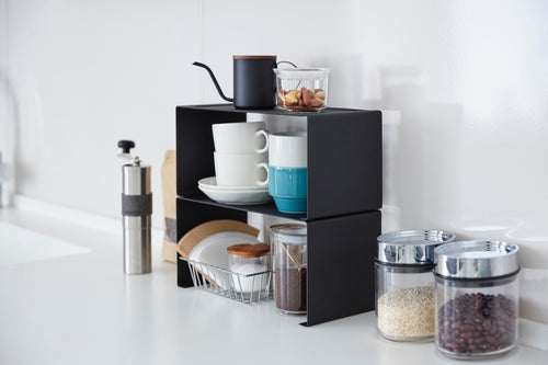 Yamazaki Smal Stapelbaar Keukenrekje - Tower - Zwart - vtwonen shop