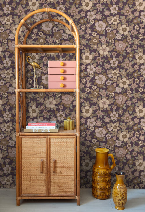 ESTAhome behang retro bloemen donker paars en beige - 50 x 900 cm - 131529 - vtwonen shop