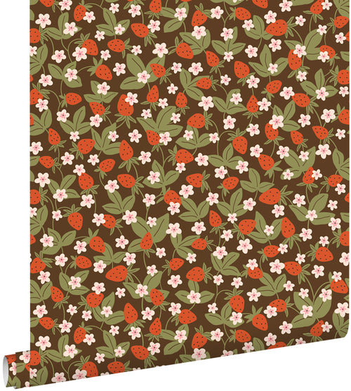 ESTAhome behang aardbeien vergrijsd olijfgroen en rood - 50 x 900 cm - 132169