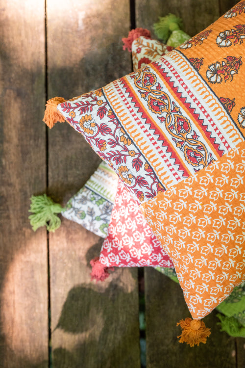 J-Line kussen Bloemen + Kwastjes - katoen - oranje - vtwonen shop